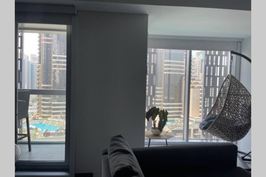 Cayan Tower Luxury Apartment With Sea View 두바이 외부 사진