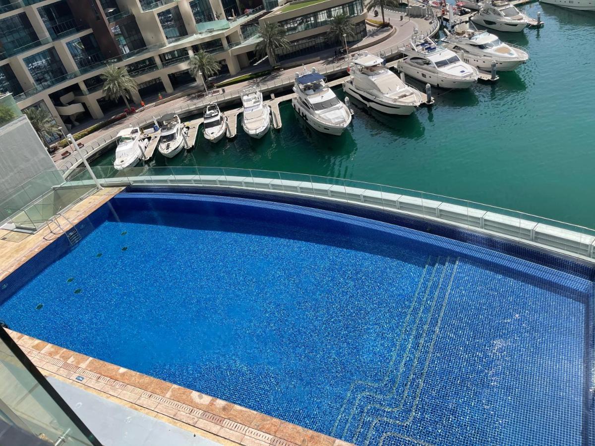 Cayan Tower Luxury Apartment With Sea View 두바이 외부 사진