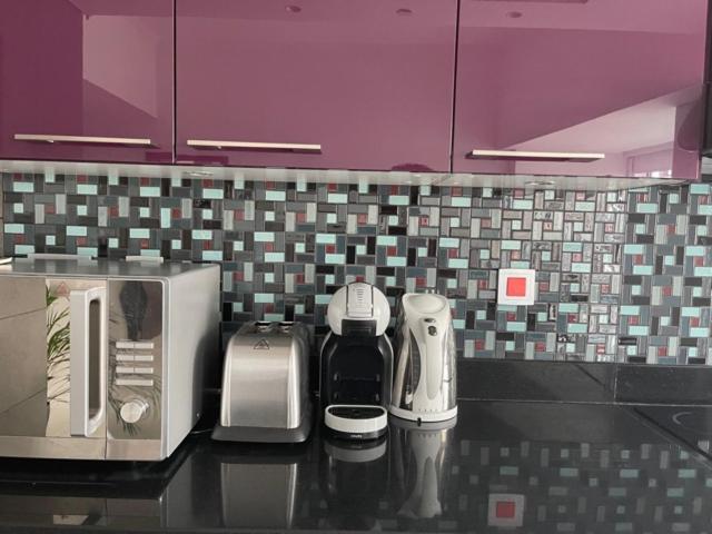 Cayan Tower Luxury Apartment With Sea View 두바이 외부 사진